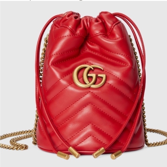 Gucci Handbags - 💯% Authentic Gucci Marmont GG Mini Bucket Bag✨